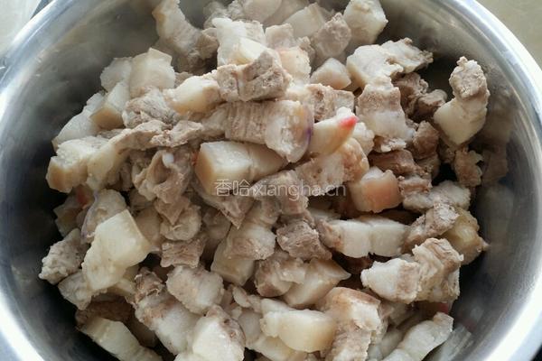 板栗红烧肉的做法图解2