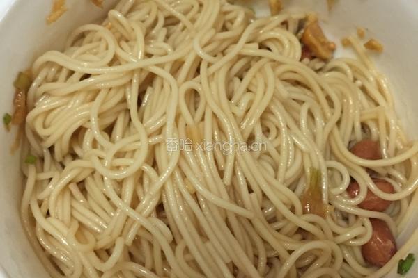 蒜蓉葱香捞面的做法图解5
