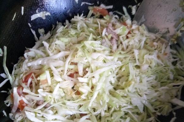 甘蓝炒肉的做法图解5