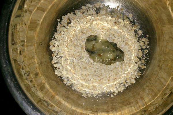 香蕉皮蛋燕麦酥、香蕉燕麦酥的做法图解2