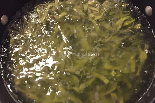 牛油果麻辣菠菜面avocado spinach pasta的做法图解5