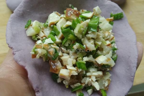 紫薯粉腊肉饺的做法图解9