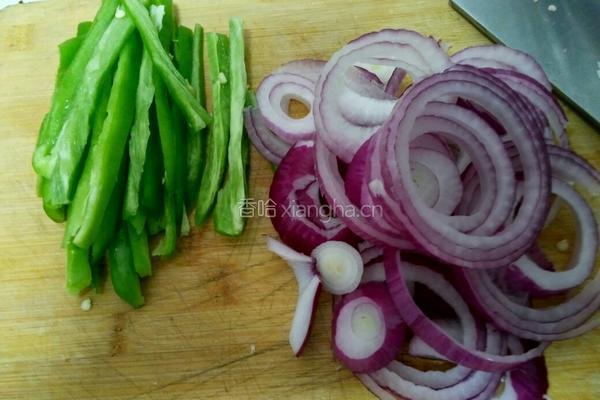 牛肉炒意大利面的做法图解1