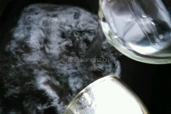 鸡菇瘦肉汤的做法图解4