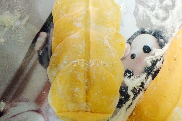 玫瑰花南瓜馒头的做法图解6