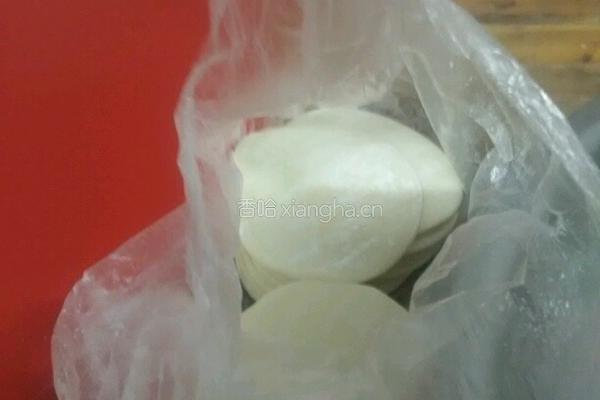 猪肉白菜水饺的做法图解4