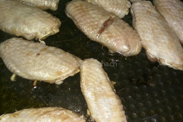 电饼铛做～蒜香烤翅的做法图解7