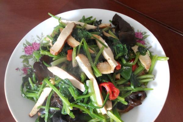 菠菜炒茶干的做法图解4