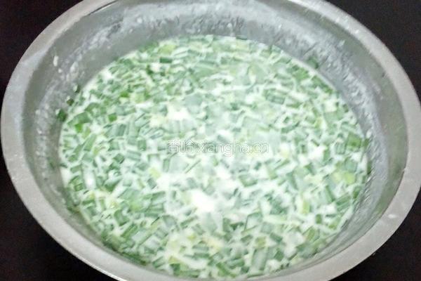 花式韭菜煎饼的做法图解2