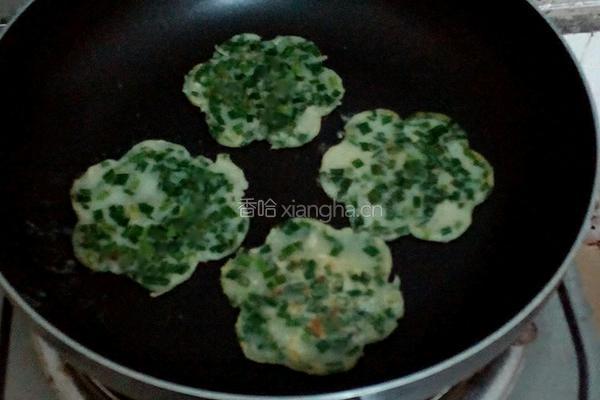 花式韭菜煎饼的做法图解5
