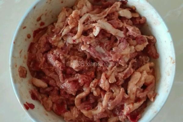 韭黄炒肉丝的做法图解4