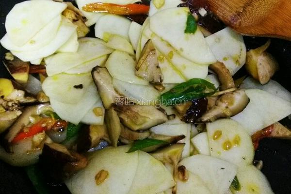 鸡胸肉炒土豆片的做法图解6