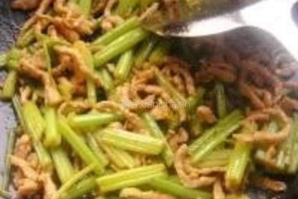 芹菜炒肉的做法图解7