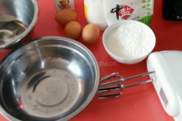 电饭煲蛋糕的做法图解1