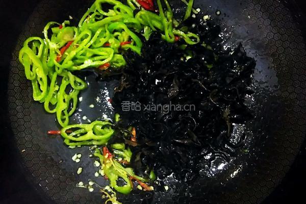 双椒木耳丝的做法图解8