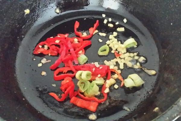 西葫芦炒鸡蛋的做法图解3
