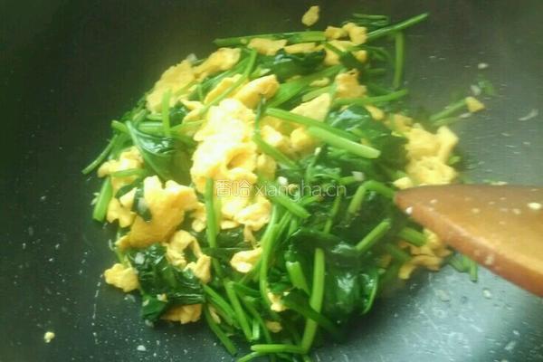 菠菜炒鸡蛋的做法图解5