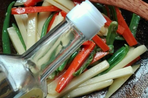 胡萝卜青椒炒土豆的做法图解10