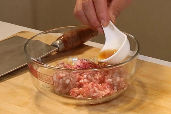 茄汁肉沫酿广茄的做法图解3