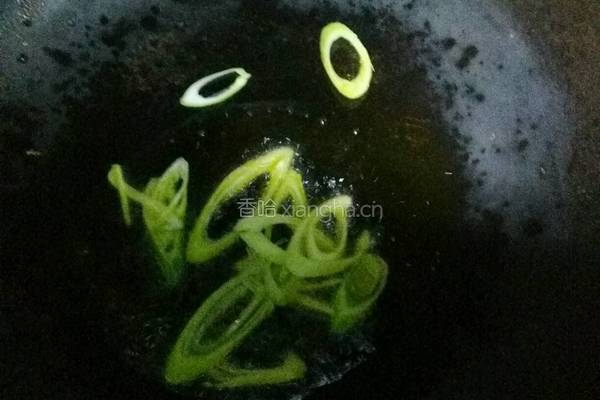 蒜苗干豆付的做法图解4