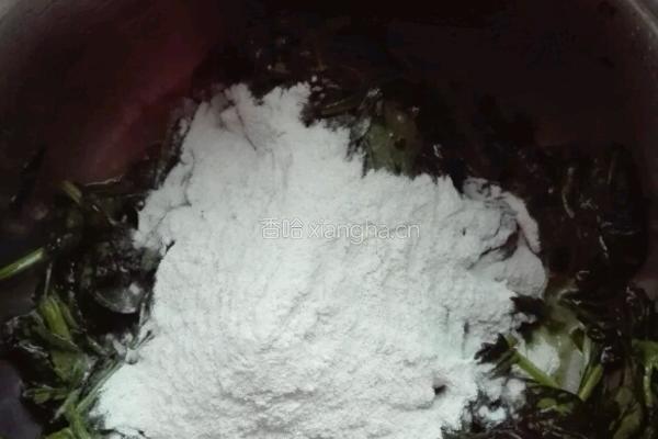 煎鸡蛋菠菜的做法图解5