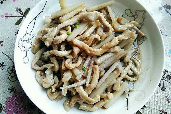 藕丝炒肉段的做法图解15