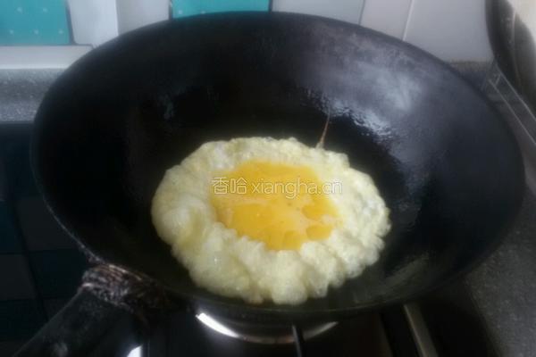 西红柿炒鸡蛋的做法图解2