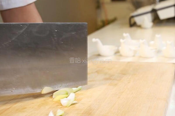 香干炒腊肉的做法图解3