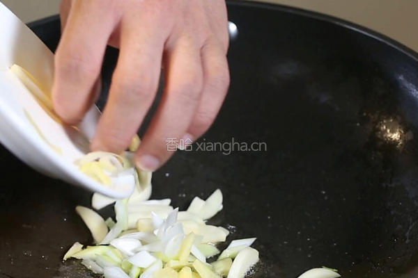 香干炒腊肉的做法图解7