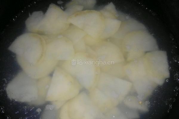 回锅土豆片的做法图解2