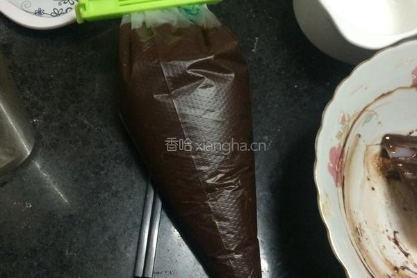 巧克力流心蛋糕的做法图解8