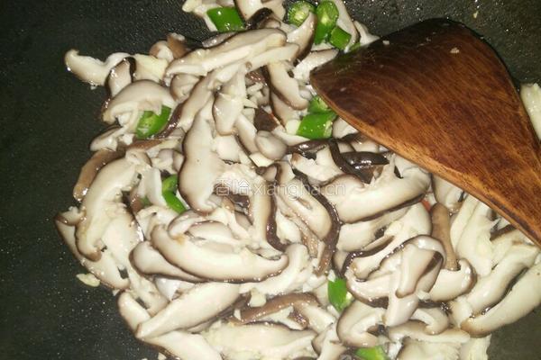 素炒香菇的做法图解4