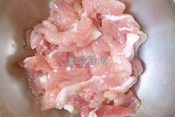 姜丝炒肉的做法图解4