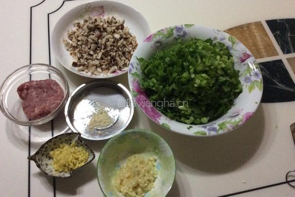 雪里红炒肉沫的做法图解2