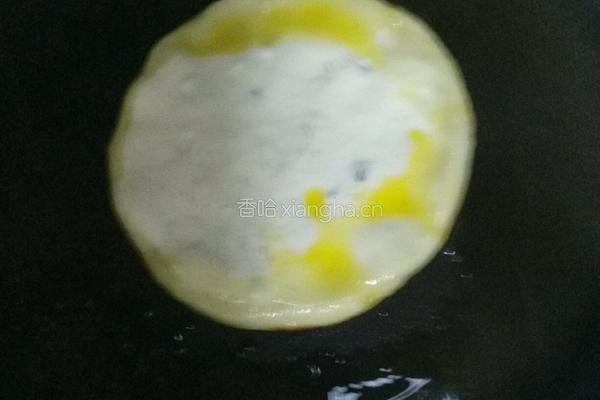糯米面粘玉米饼的做法图解3