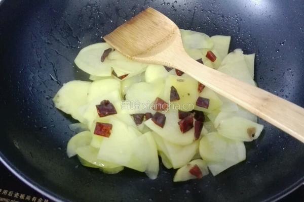 剁椒土豆片的做法图解4