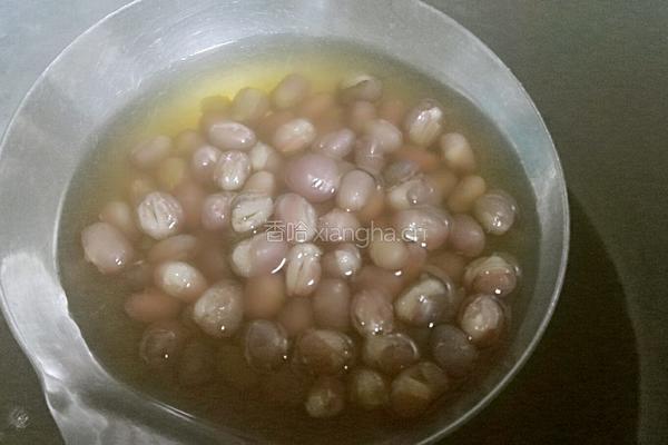 红豆小米粥的做法图解3