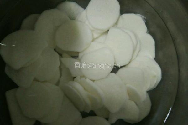 山药炒木耳的做法图解1