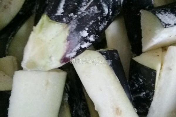 金针肉末烧茄子的做法图解5