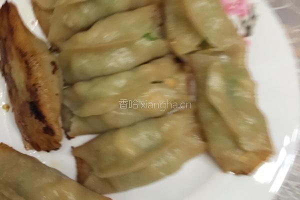 西葫芦鸡蛋锅贴的做法图解6