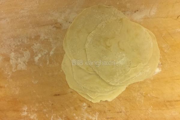 西葫芦鸡蛋锅贴的做法图解4