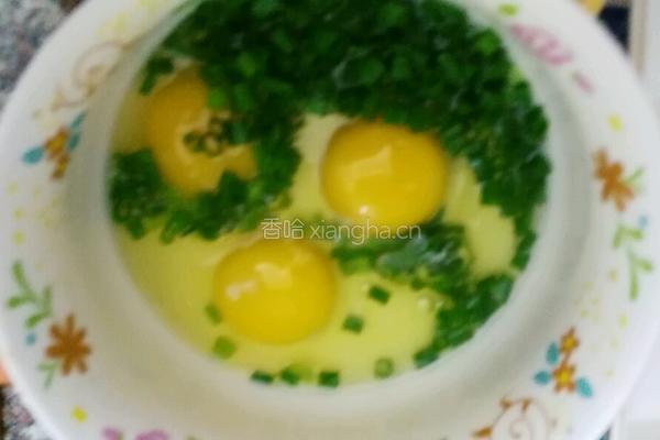 滑蛋虾仁的做法图解3