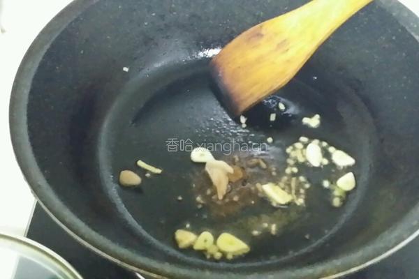 土豆片炒大辣椒的做法图解3