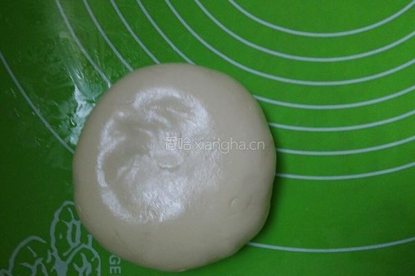 红萝卜芝麻盐馅饼的做法图解1