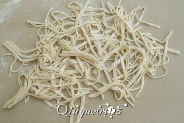 呛葱汁儿手擀面的做法图解5
