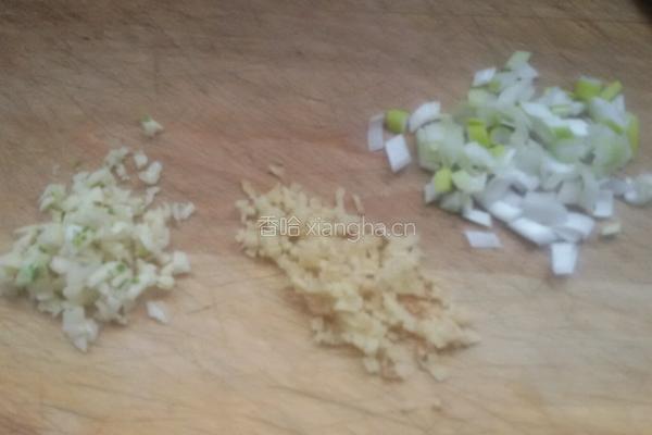 菠菜炒宽粉条的做法图解2