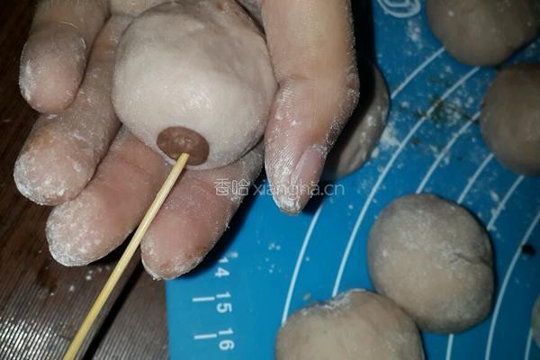 小猪豆沙包的做法图解13