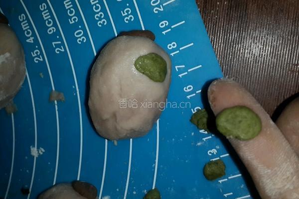 小猪豆沙包的做法图解14