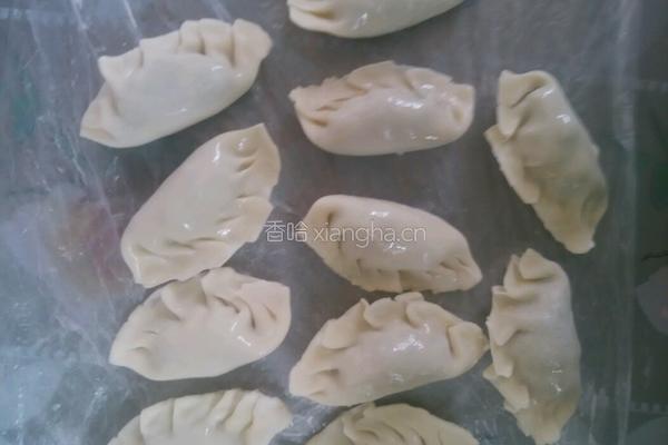 蛋液煎饺的做法图解1