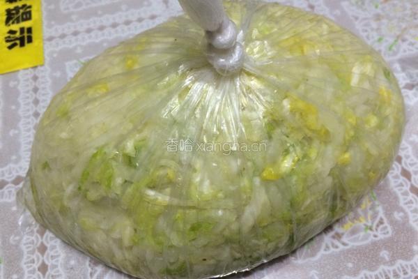 教你腌渍东北酸菜的做法图解5